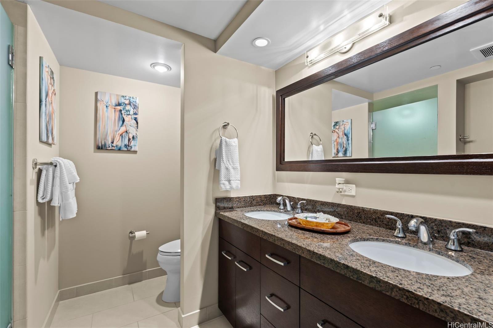 Allure Waikiki condo # 1901, Honolulu, Hawaii - photo 12 of 25