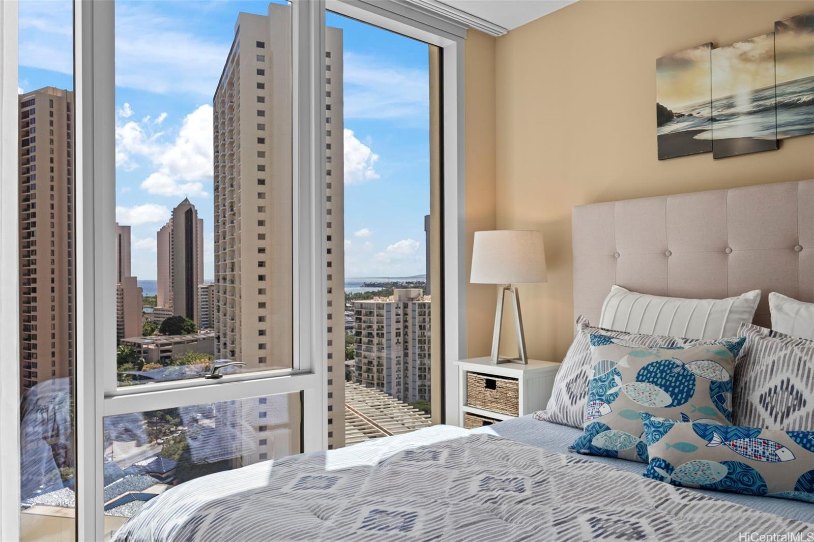 Allure Waikiki condo # 1901, Honolulu, Hawaii - photo 14 of 25