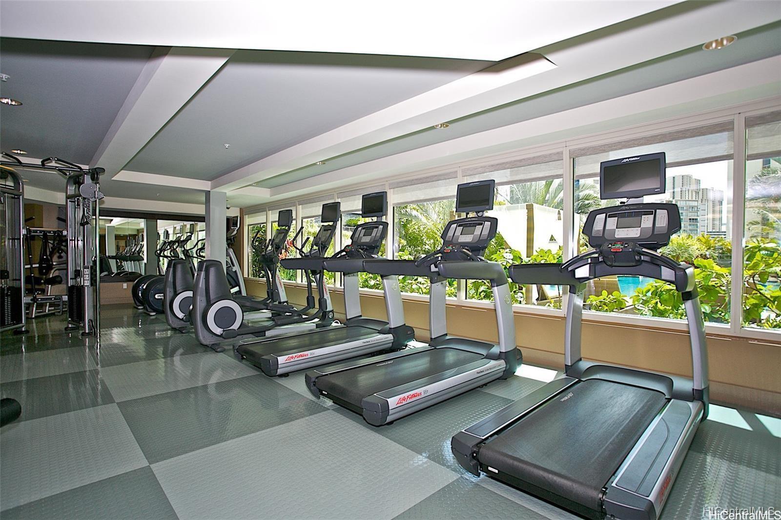 1837 Kalakaua Ave Honolulu - Rental - photo 18 of 20