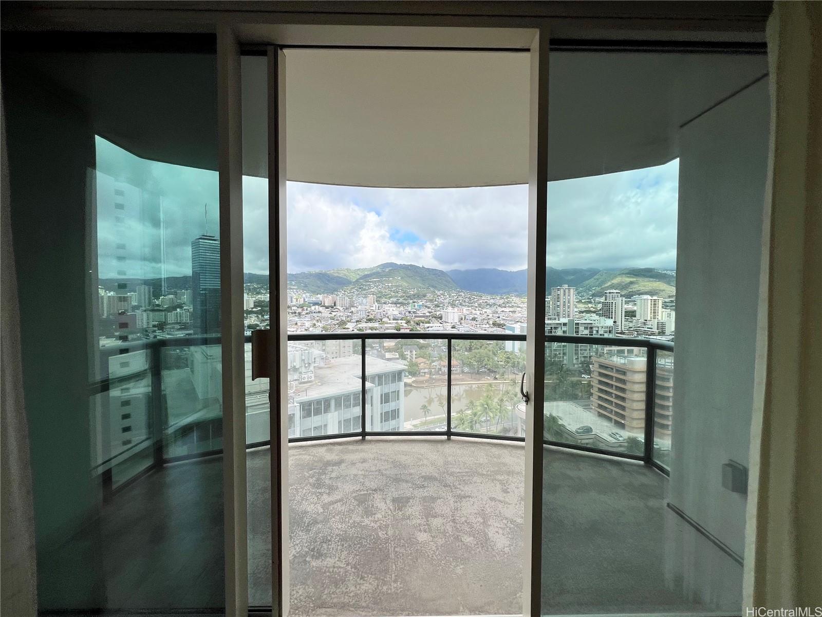 1837 Kalakaua Ave Honolulu - Rental - photo 5 of 20