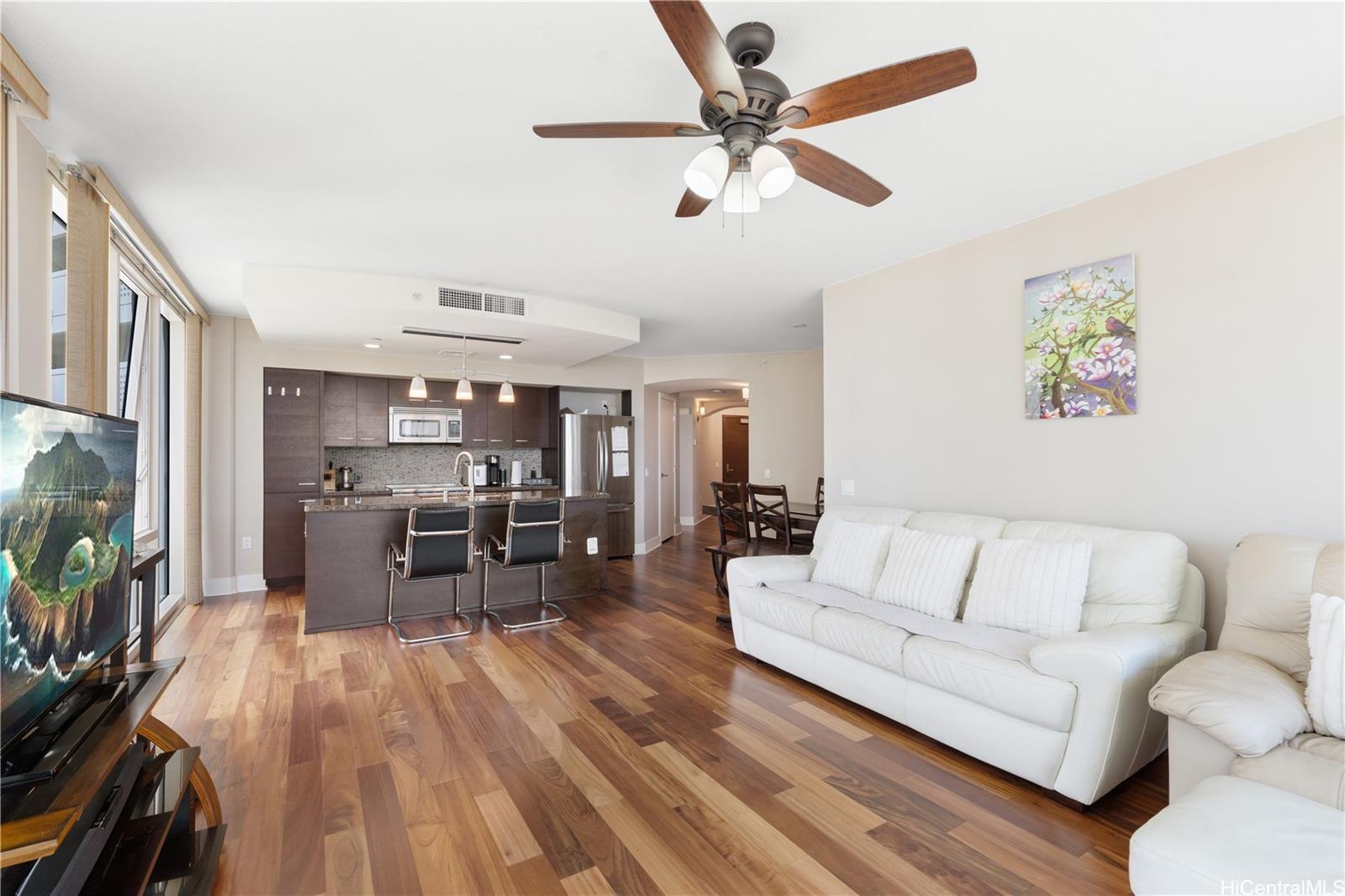 Allure Waikiki condo # 2001, Honolulu, Hawaii - photo 6 of 25