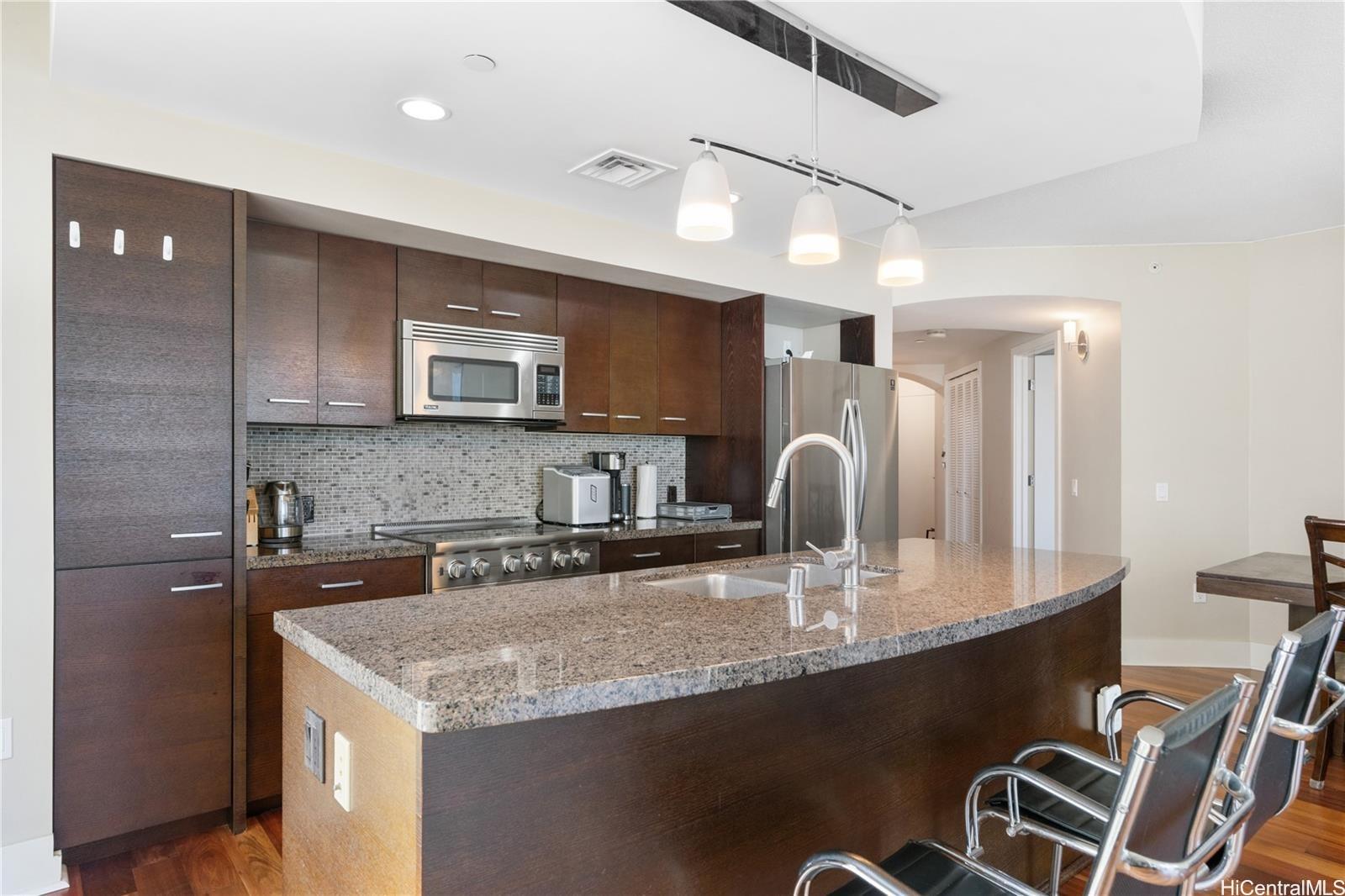 Allure Waikiki condo # 2001, Honolulu, Hawaii - photo 8 of 25