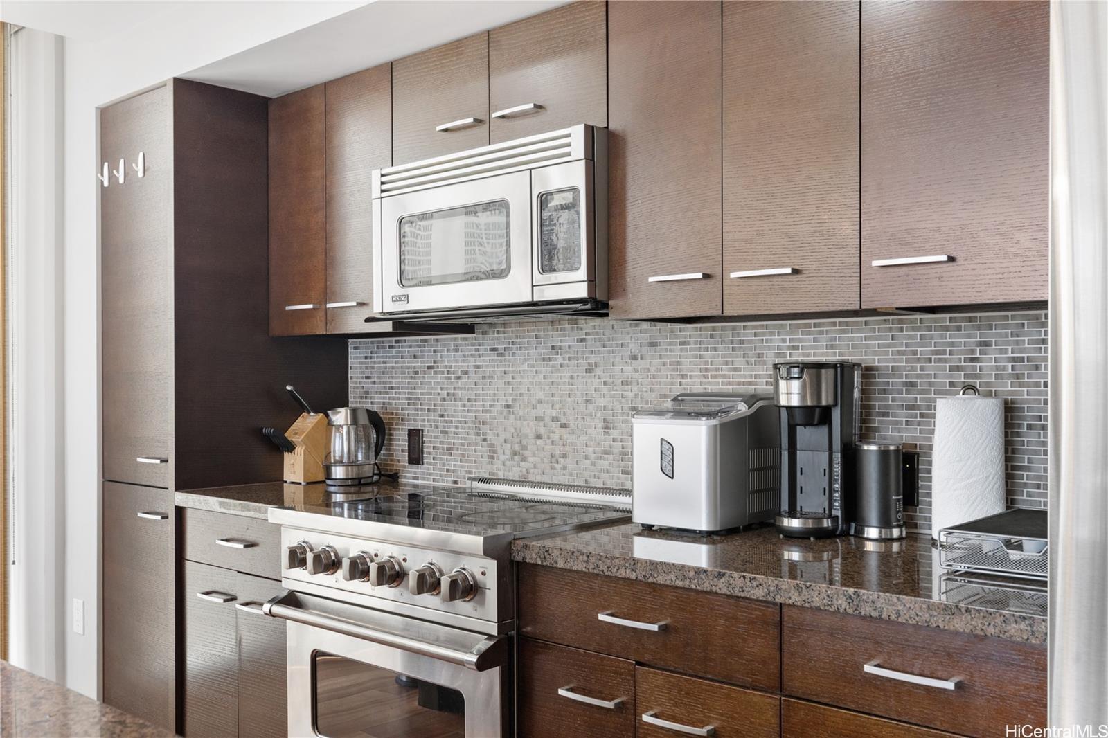 Allure Waikiki condo # 2001, Honolulu, Hawaii - photo 10 of 25