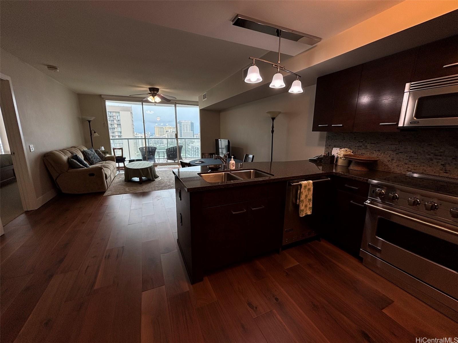1837 Kalakaua Ave Honolulu - Rental - photo 2 of 16
