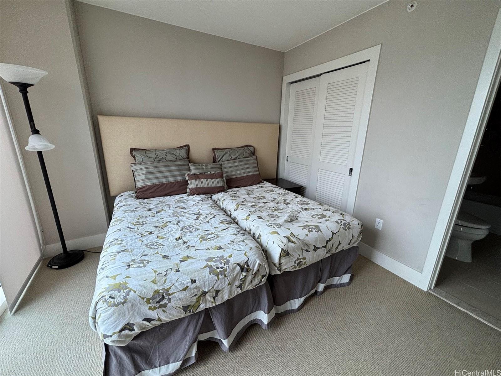 1837 Kalakaua Ave Honolulu - Rental - photo 4 of 16