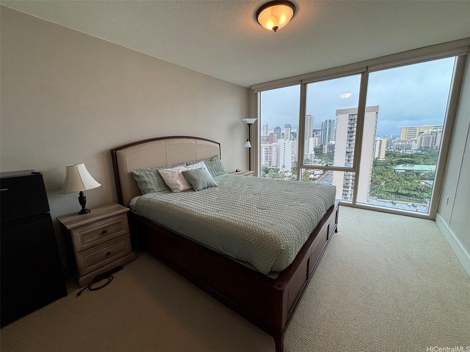 1837 Kalakaua Ave Honolulu - Rental - photo 5 of 16