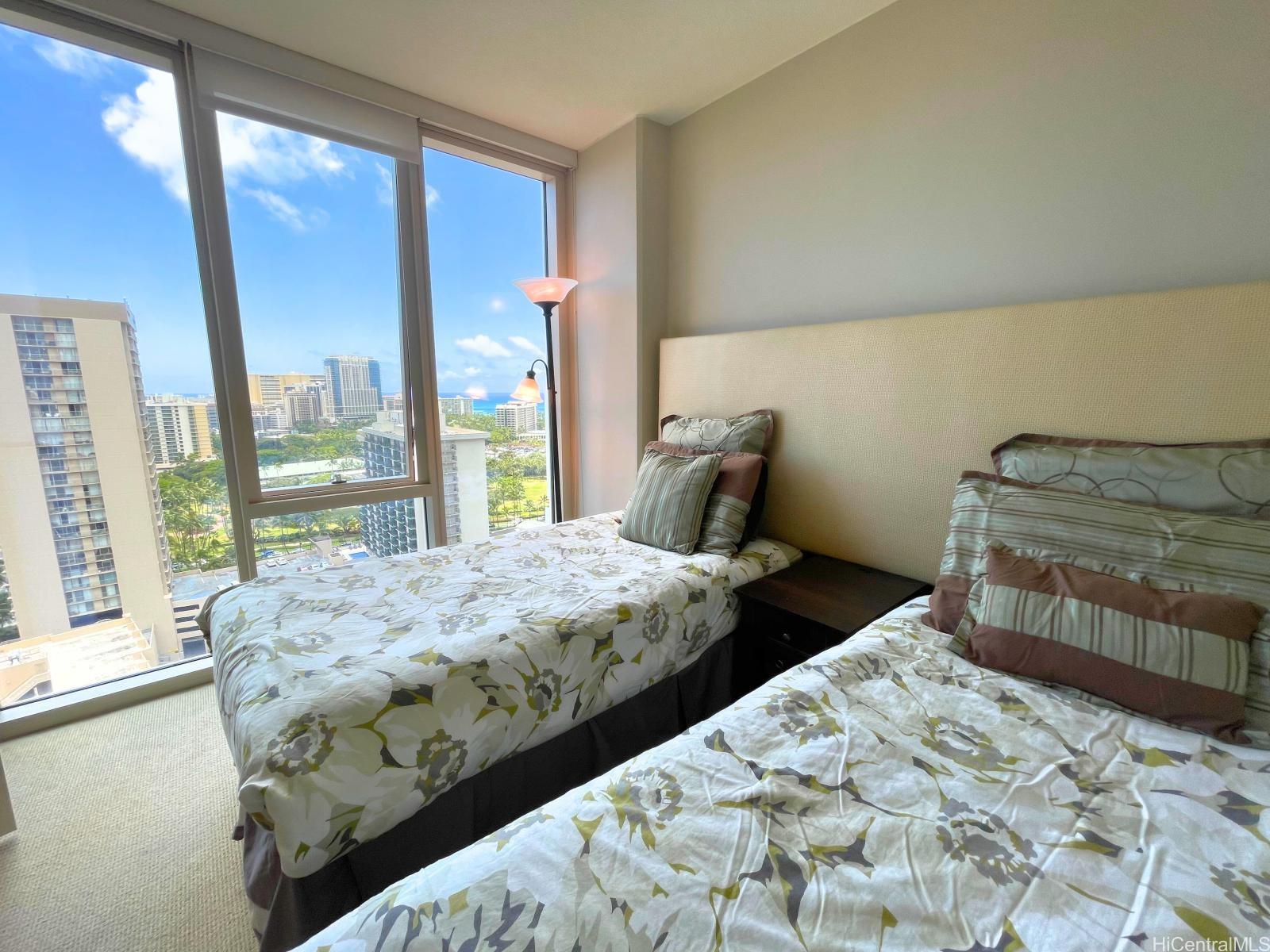 1837 Kalakaua Ave Honolulu - Rental - photo 6 of 18
