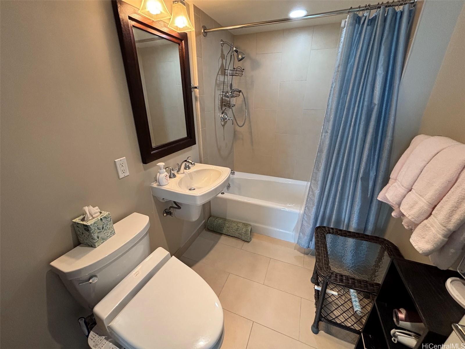 1837 Kalakaua Ave Honolulu - Rental - photo 10 of 16