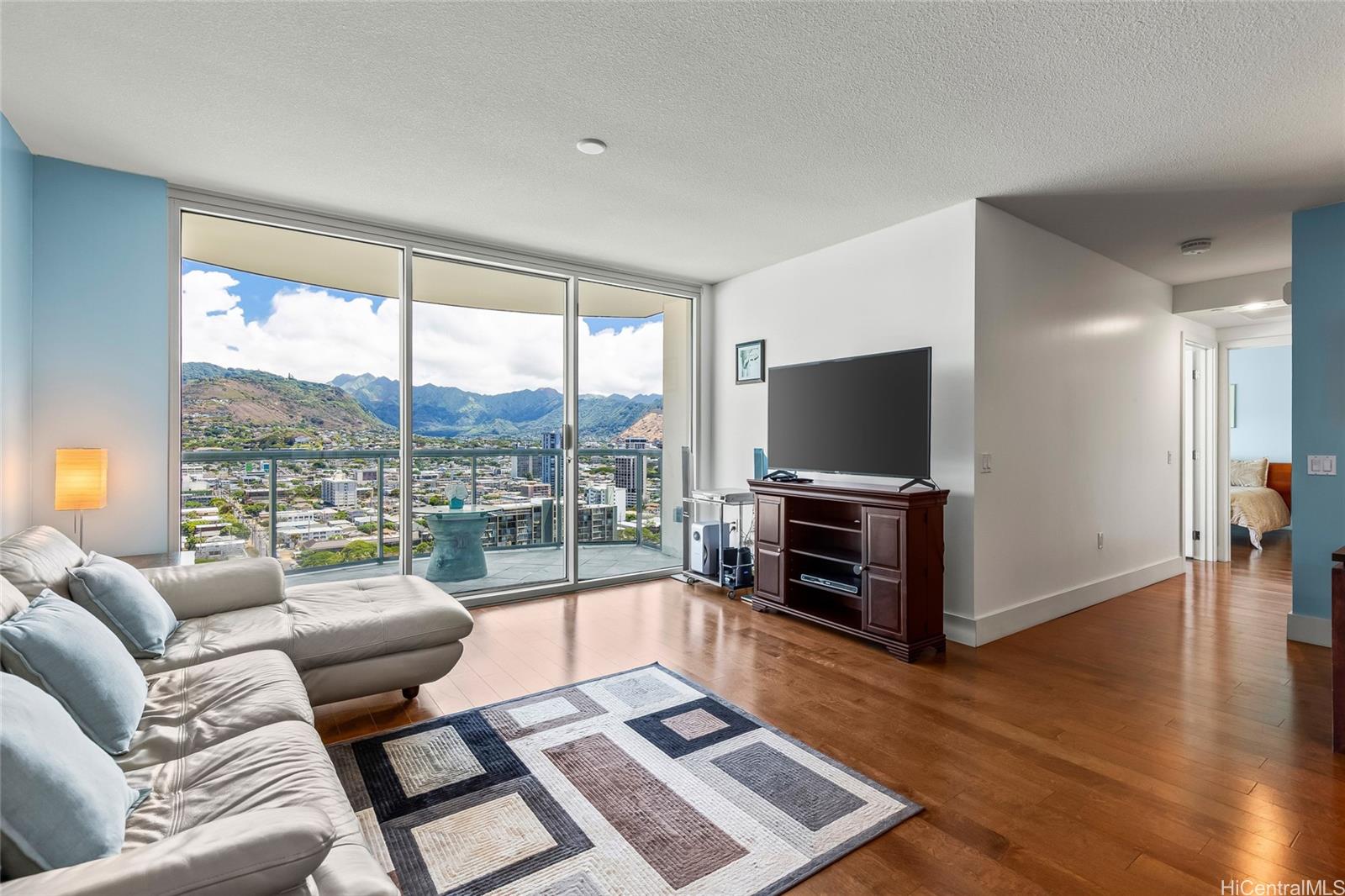 Allure Waikiki condo # 2209, Honolulu, Hawaii - photo 2 of 25