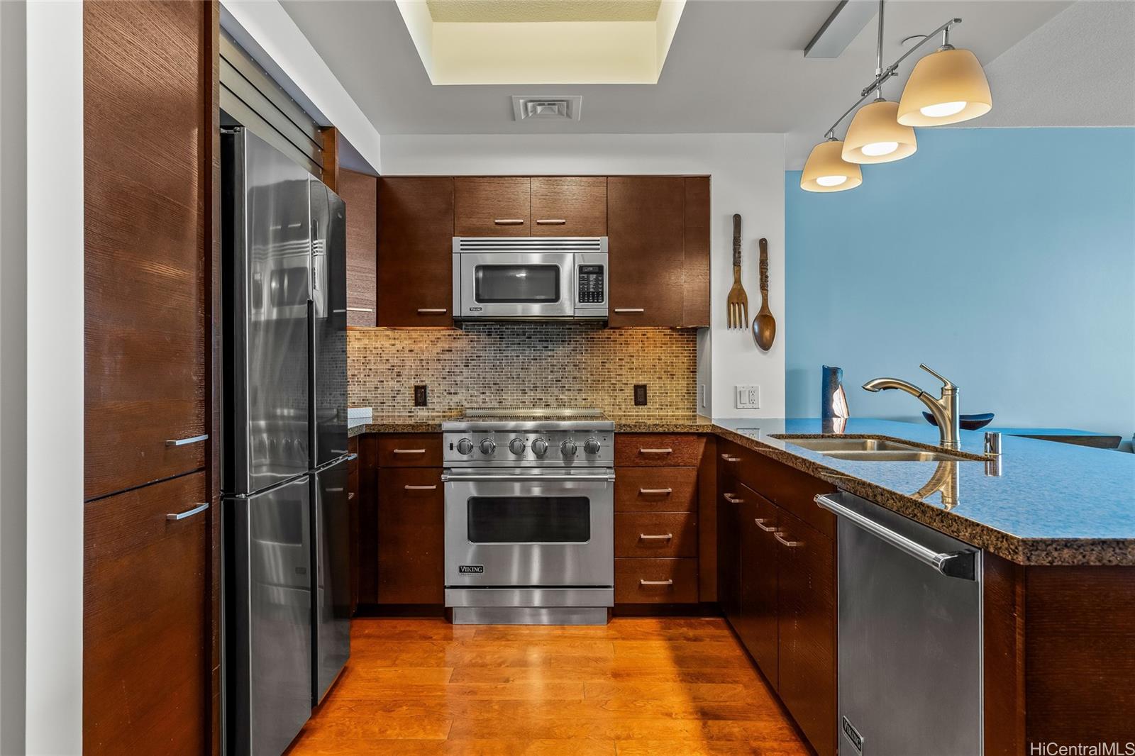 Allure Waikiki condo # 2209, Honolulu, Hawaii - photo 12 of 25