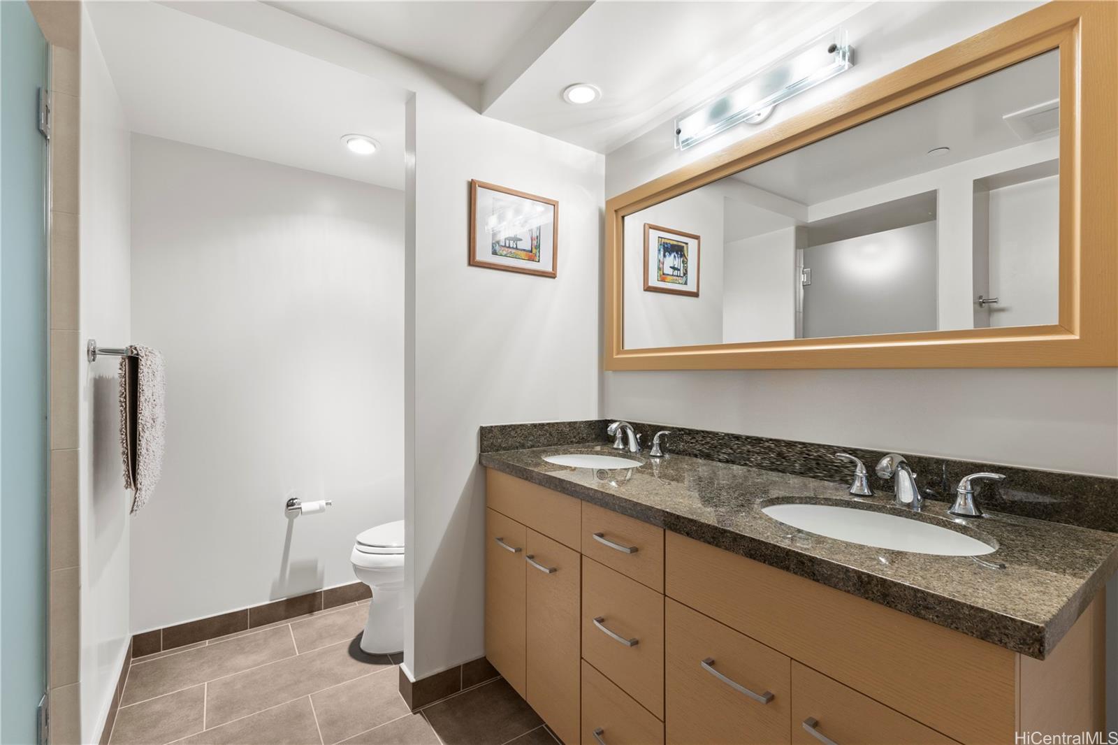 Allure Waikiki condo # 2501, Honolulu, Hawaii - photo 14 of 25