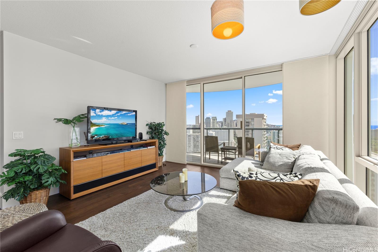 Allure Waikiki condo # 2501, Honolulu, Hawaii - photo 3 of 25