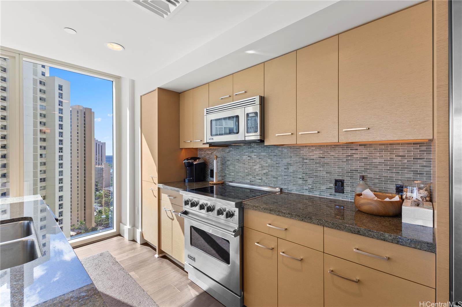 Allure Waikiki condo # 2501, Honolulu, Hawaii - photo 7 of 25