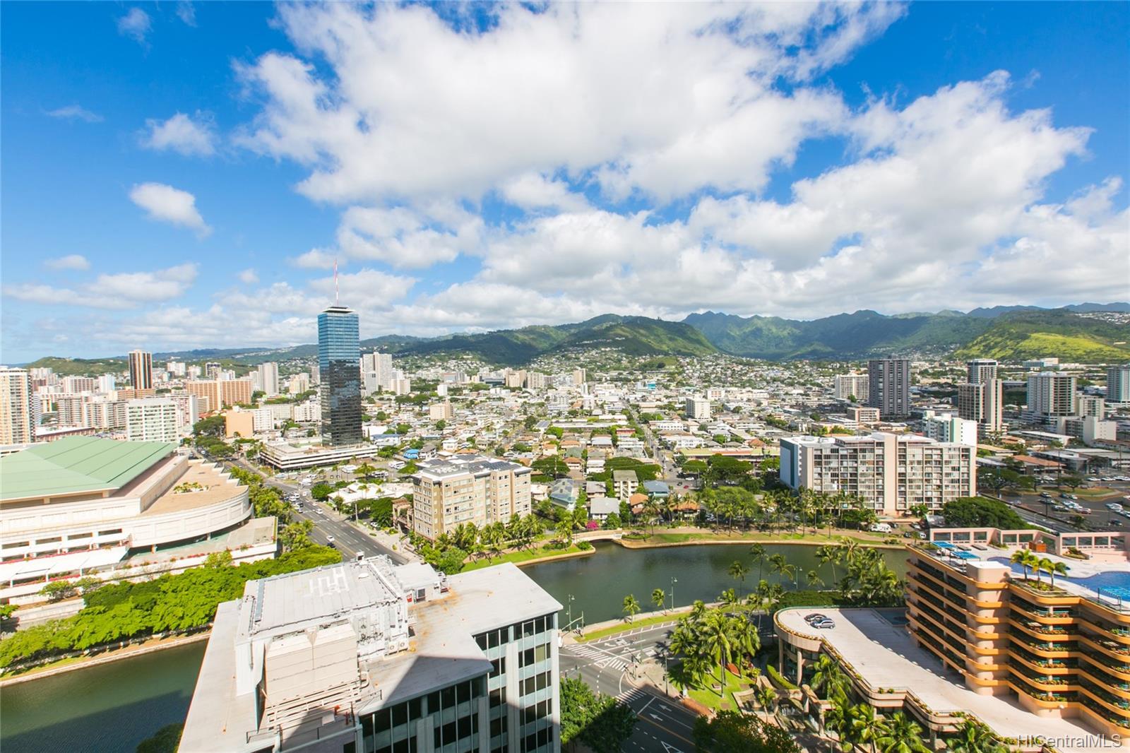 Allure Waikiki condo # 2510, Honolulu, Hawaii - photo 3 of 25