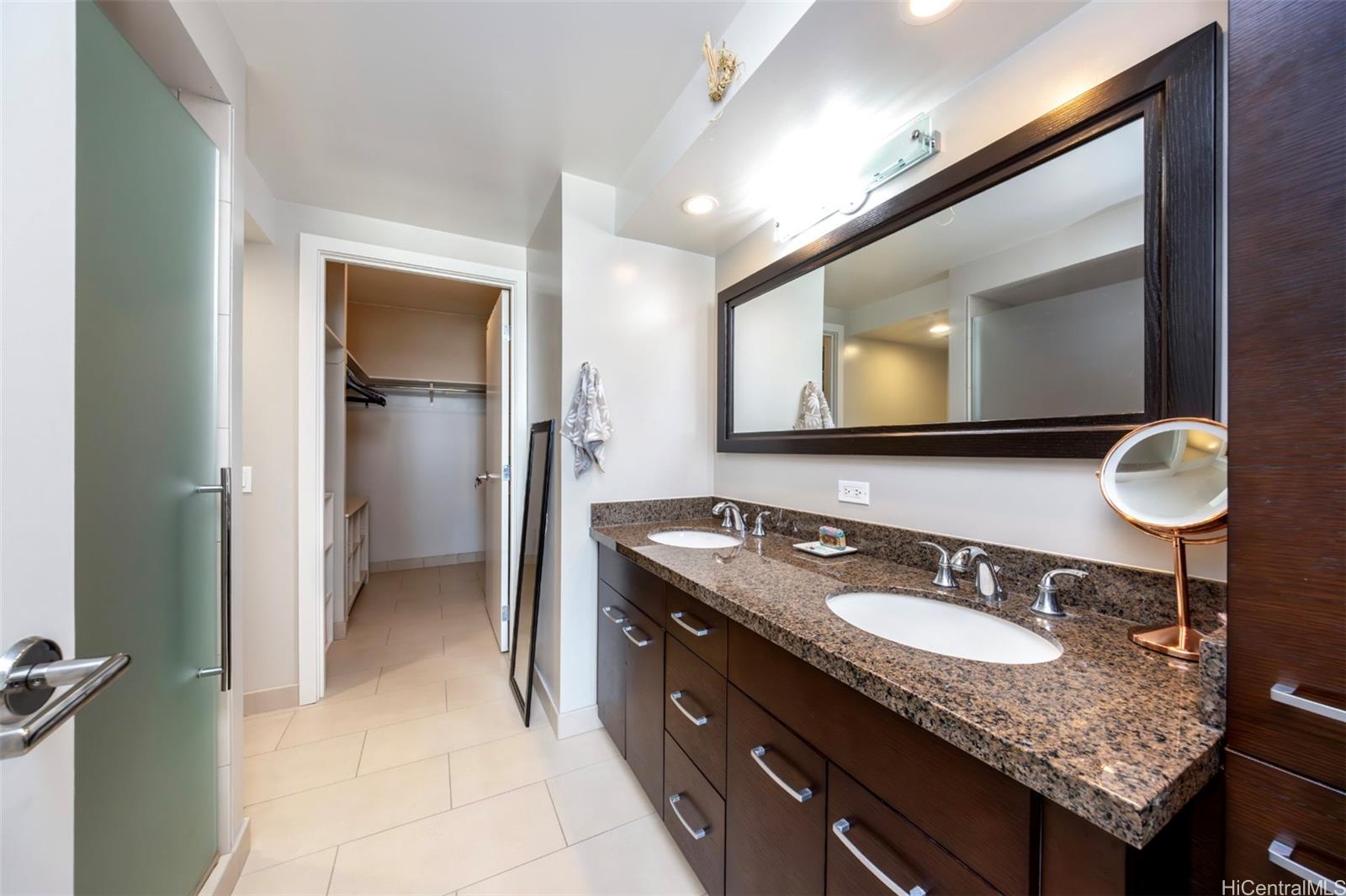 Allure Waikiki condo # 2608, Honolulu, Hawaii - photo 14 of 24