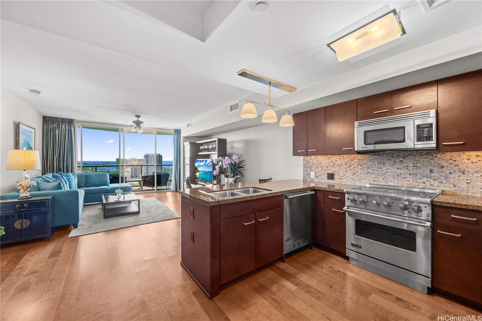 Allure Waikiki condo # 3102, Honolulu, Hawaii - photo 14 of 23