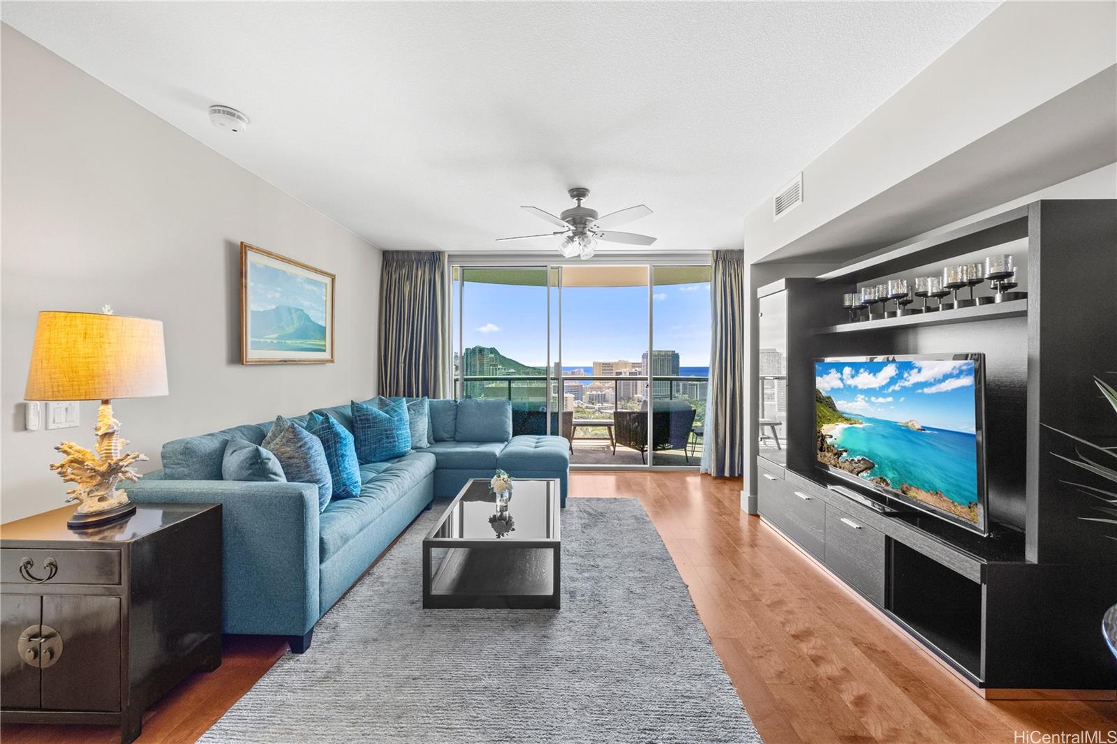 Allure Waikiki condo # 3102, Honolulu, Hawaii - photo 4 of 23