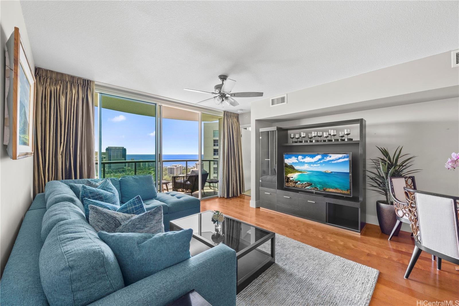 Allure Waikiki condo # 3102, Honolulu, Hawaii - photo 5 of 23