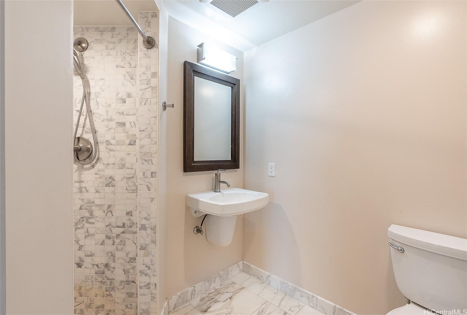 Allure Waikiki condo # 3504, Honolulu, Hawaii - photo 11 of 25