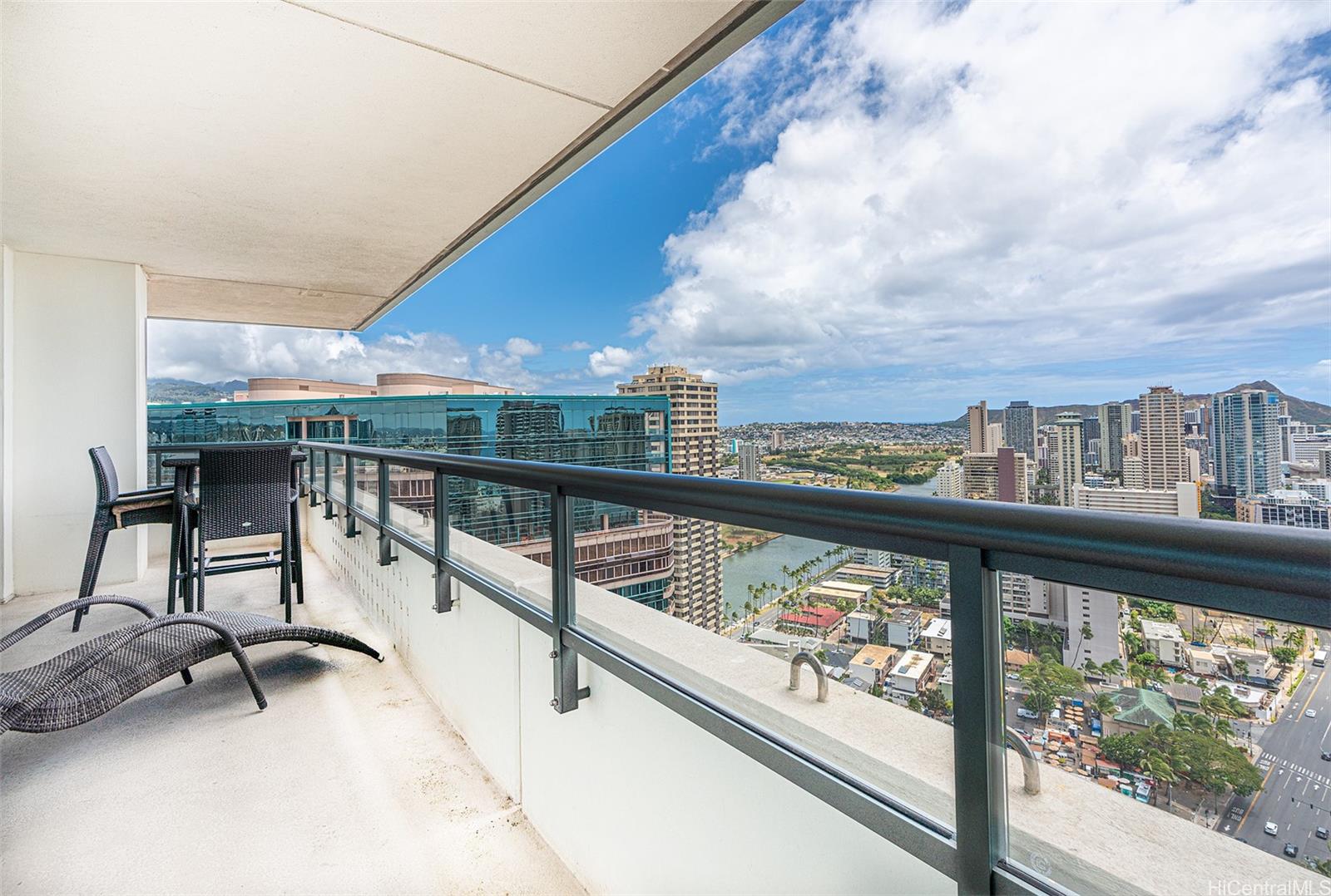 Allure Waikiki condo # 3504, Honolulu, Hawaii - photo 15 of 25