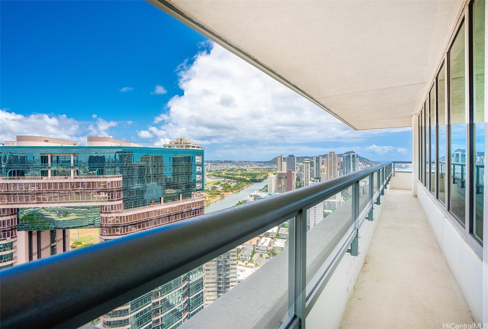 Allure Waikiki condo # 3504, Honolulu, Hawaii - photo 16 of 25