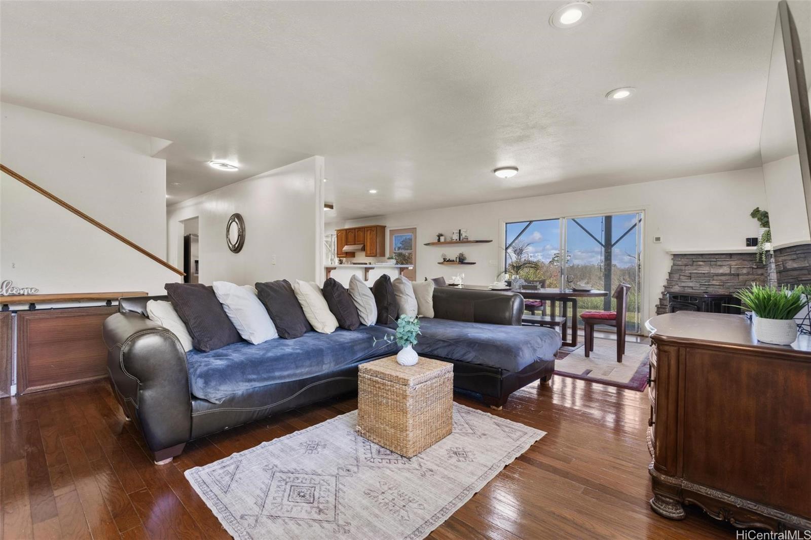 18-4565  Makaala Street ,  home - photo 3 of 25