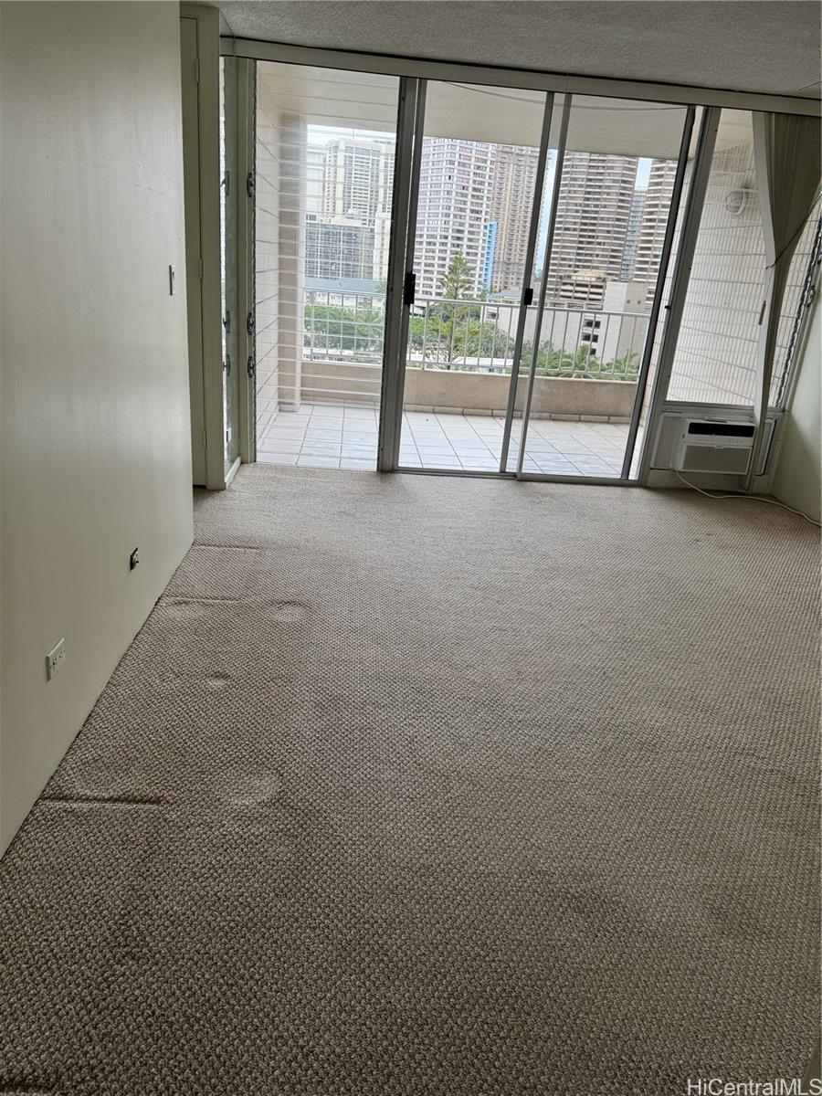 Summer Palace condo # 1004, Honolulu, Hawaii - photo 22 of 25