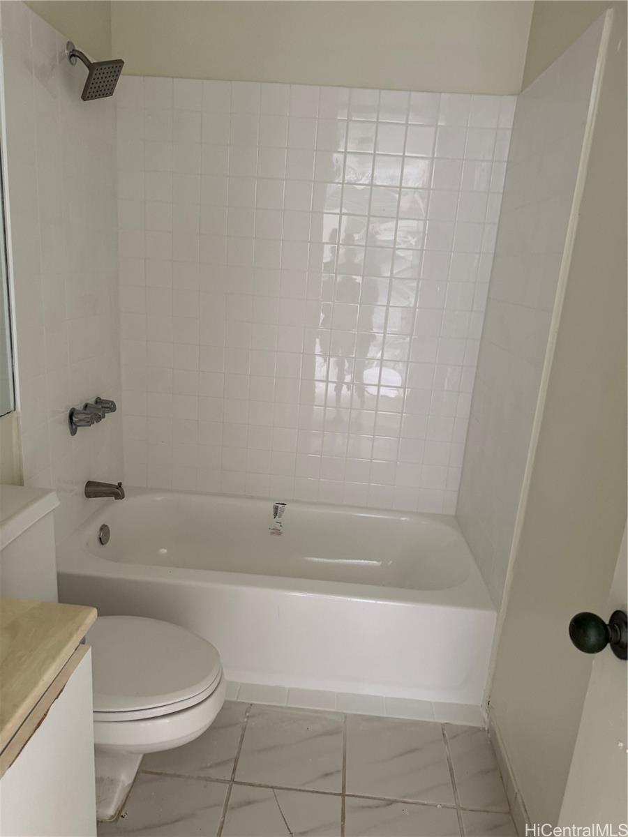 Summer Palace condo # 1004, Honolulu, Hawaii - photo 23 of 25