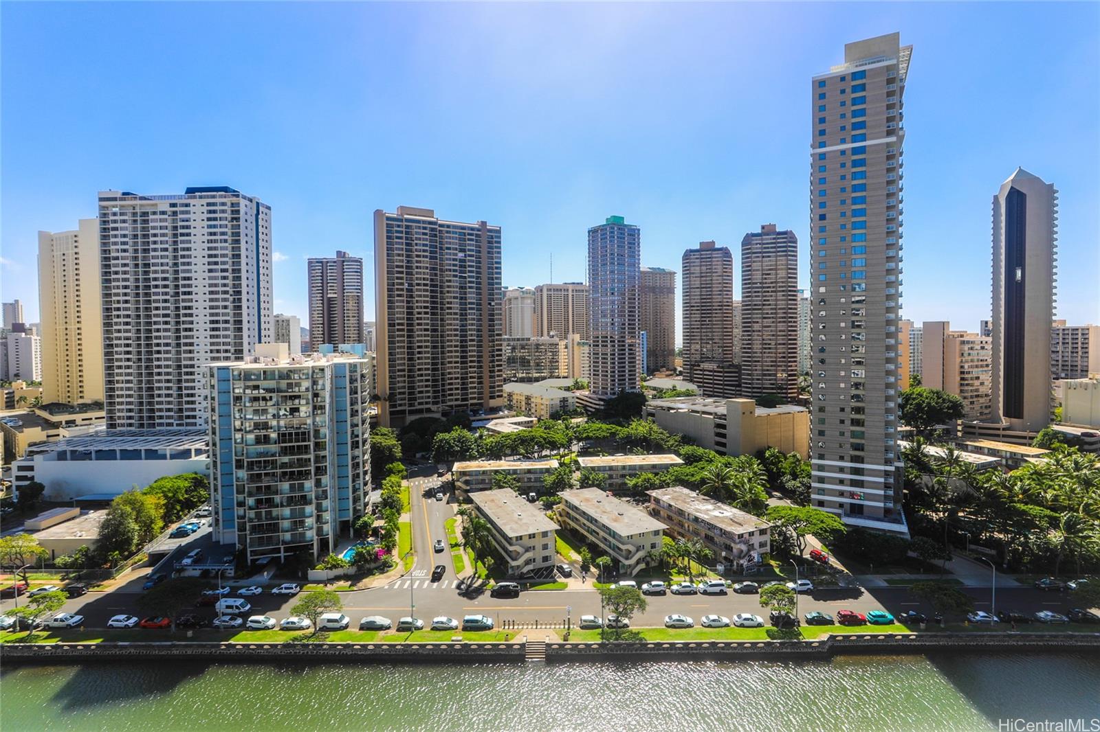 Summer Palace condo # 1904, Honolulu, Hawaii - photo 3 of 24