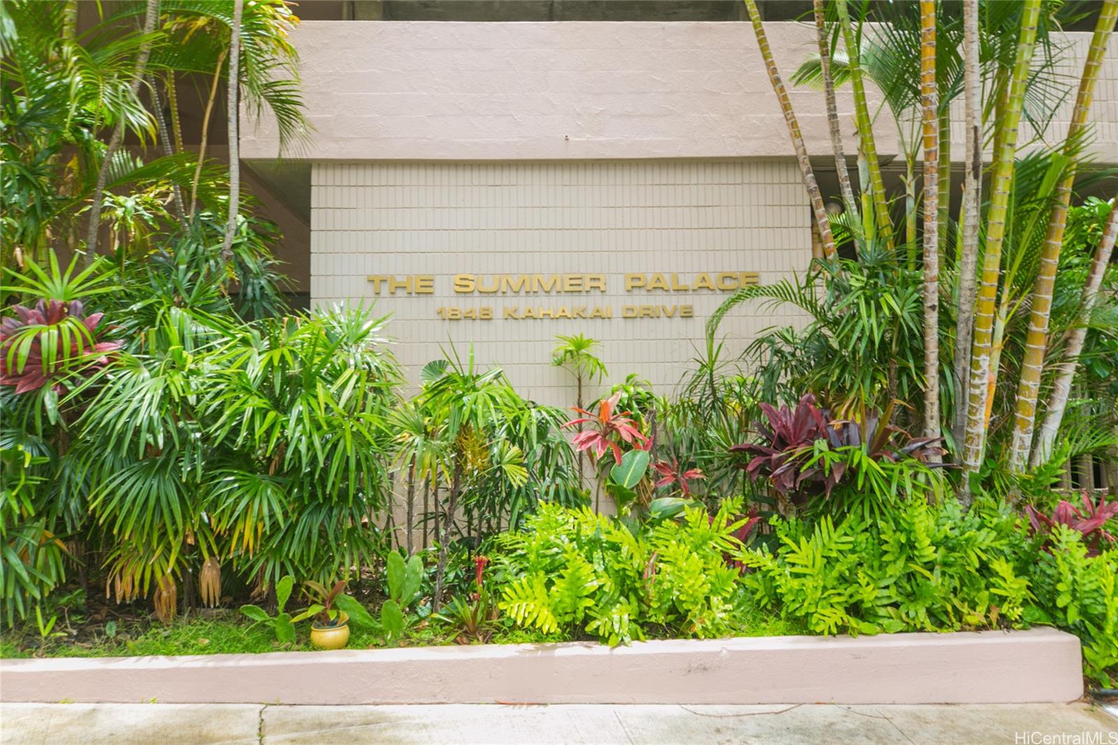 Summer Palace condo # 1904, Honolulu, Hawaii - photo 23 of 24