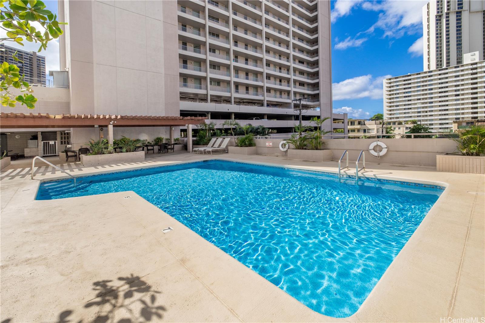 Summer Palace condo # 2404, Honolulu, Hawaii - photo 21 of 23