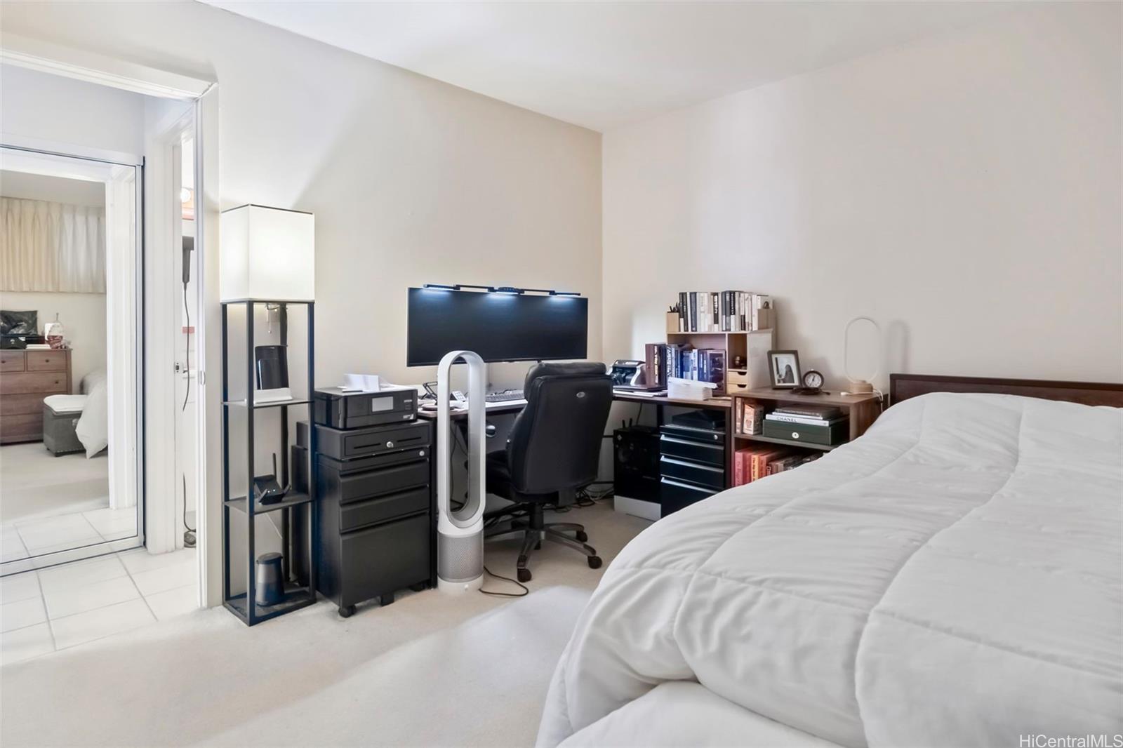 SUMMER PALACE condo # 2501, Honolulu, Hawaii - photo 10 of 20