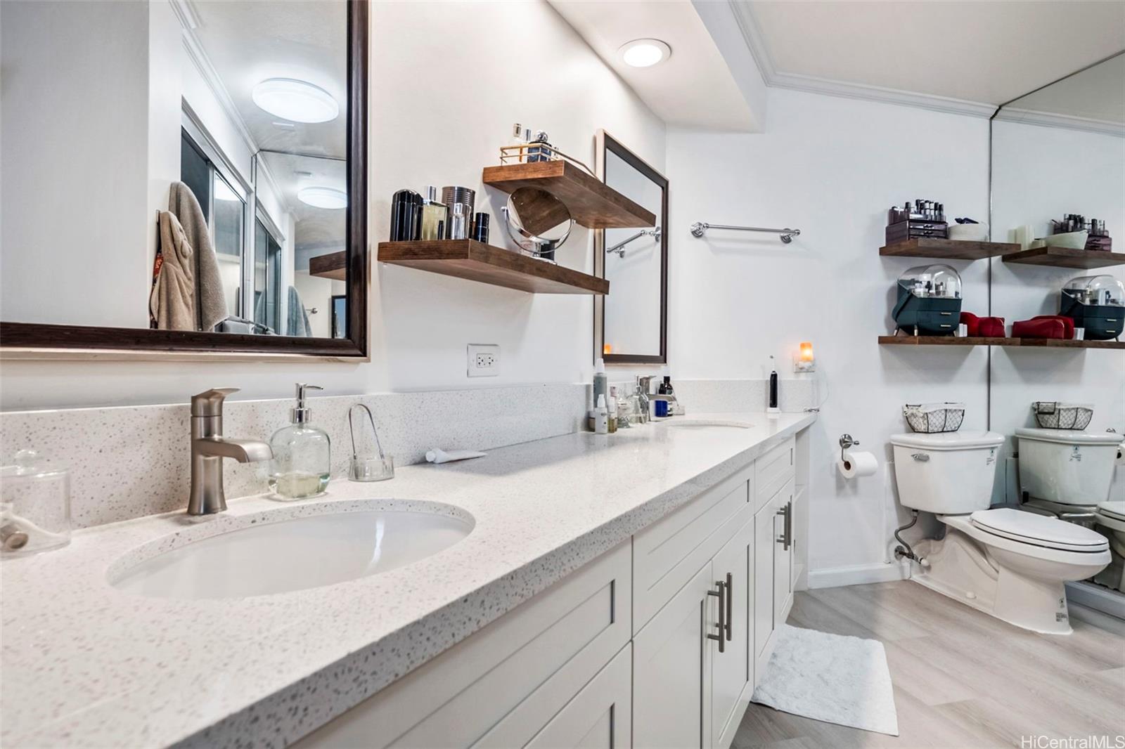 SUMMER PALACE condo # 2502, Honolulu, Hawaii - photo 14 of 21