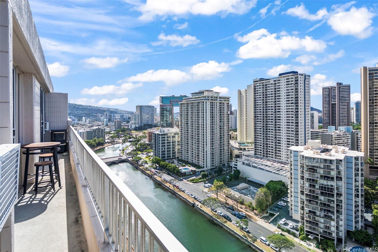 SUMMER PALACE condo # 2502, Honolulu, Hawaii - photo 8 of 21