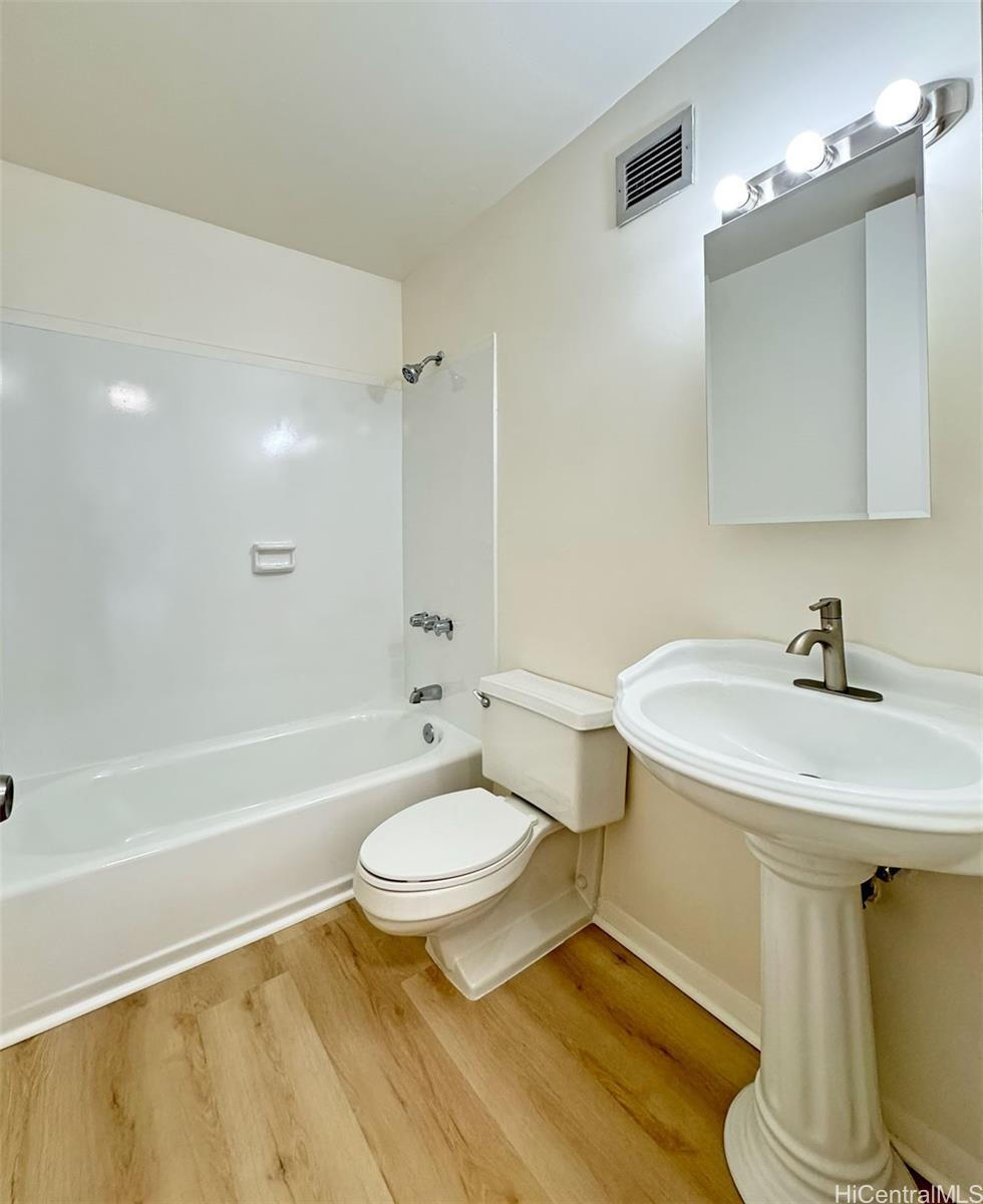 Summer Palace condo # 908, Honolulu, Hawaii - photo 15 of 22