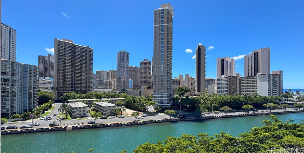 Summer Palace condo # 908, Honolulu, Hawaii - photo 7 of 22