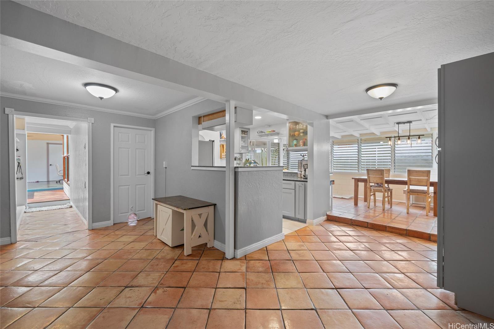 185  Ulupa Street Kalama Tract, Kailua home - photo 14 of 25