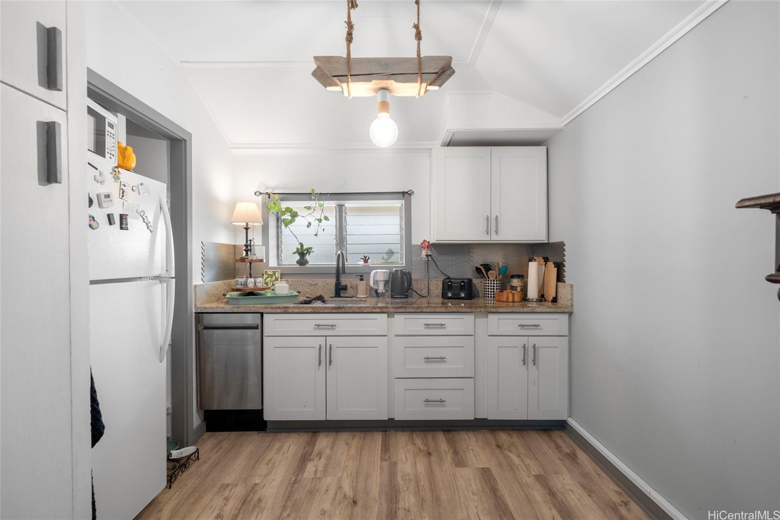 185  Ulupa Street Kalama Tract, Kailua home - photo 22 of 25