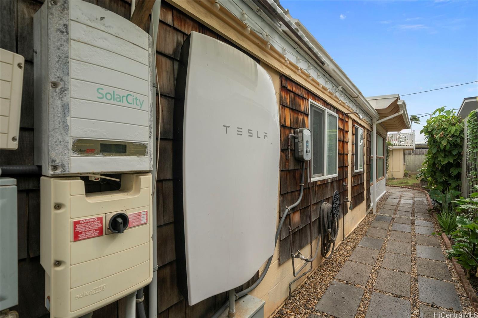 185  Ulupa Street Kalama Tract, Kailua home - photo 6 of 25