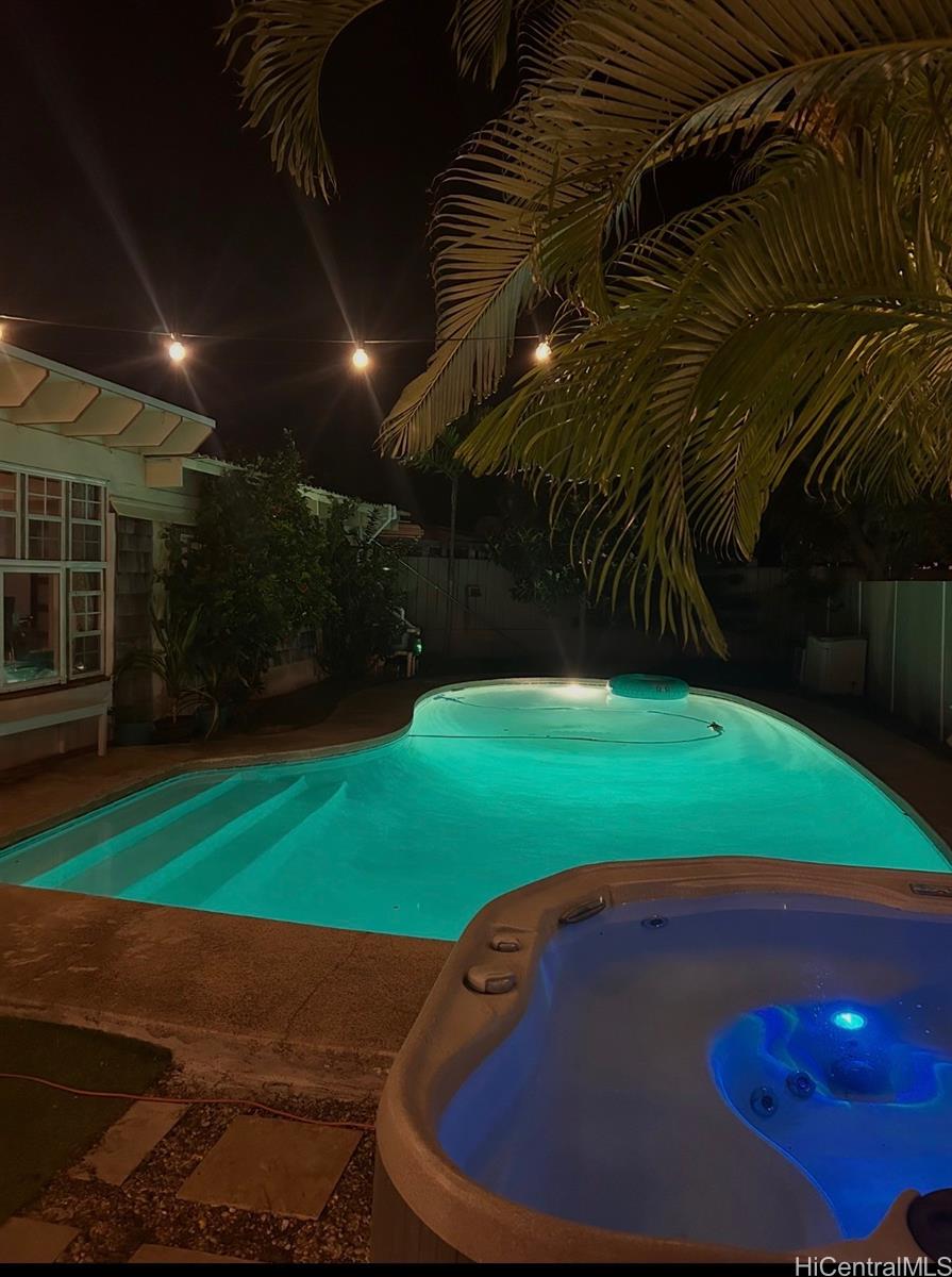 185  Ulupa Street Kalama Tract, Kailua home - photo 4 of 25