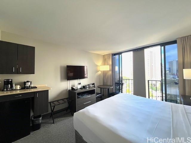 Palms At Waikiki condo # 1017, Honolulu, Hawaii - photo 8 of 24