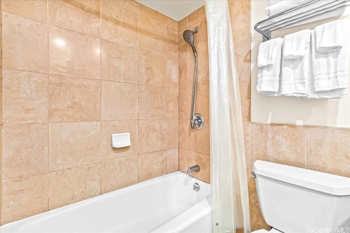 Palms At Waikiki condo # 1107, Honolulu, Hawaii - photo 14 of 24