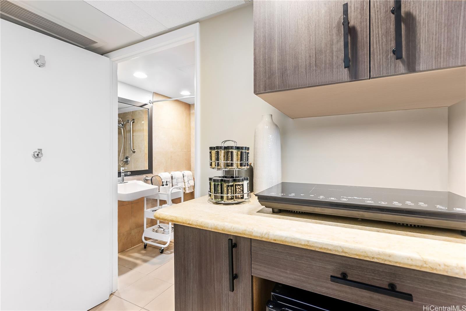 Palms At Waikiki condo # 202, Honolulu, Hawaii - photo 16 of 24