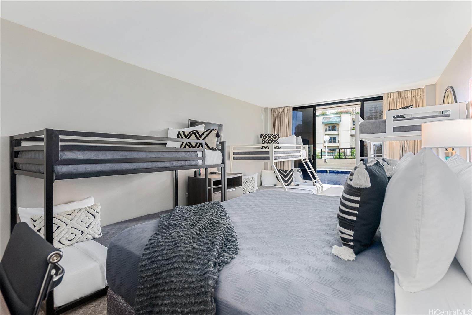 Palms At Waikiki condo # 202, Honolulu, Hawaii - photo 4 of 24