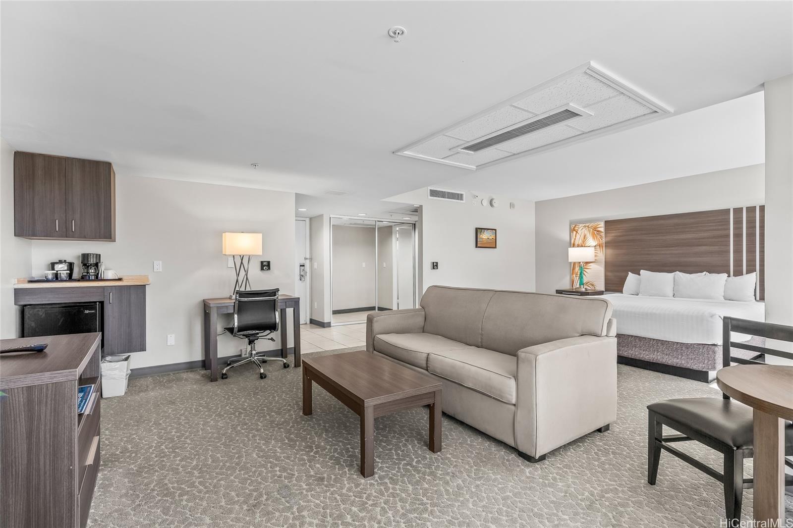 Palms At Waikiki condo # 206, Honolulu, Hawaii - photo 7 of 25