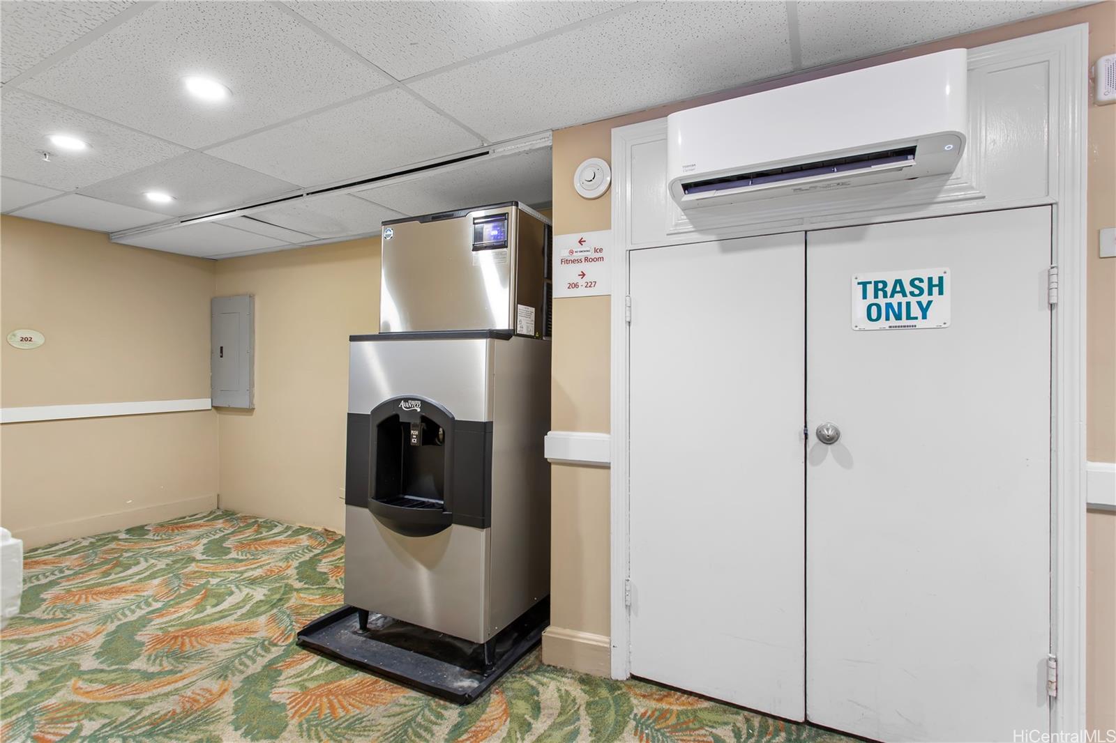 Palms At Waikiki condo # 209, Honolulu, Hawaii - photo 13 of 17