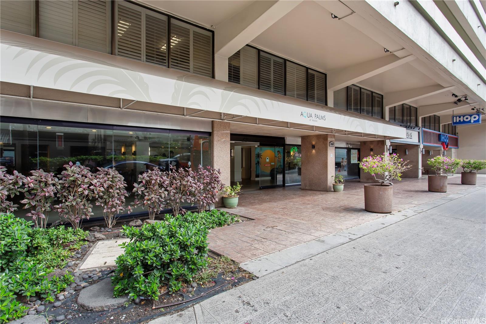 Palms At Waikiki condo # 209, Honolulu, Hawaii - photo 16 of 17