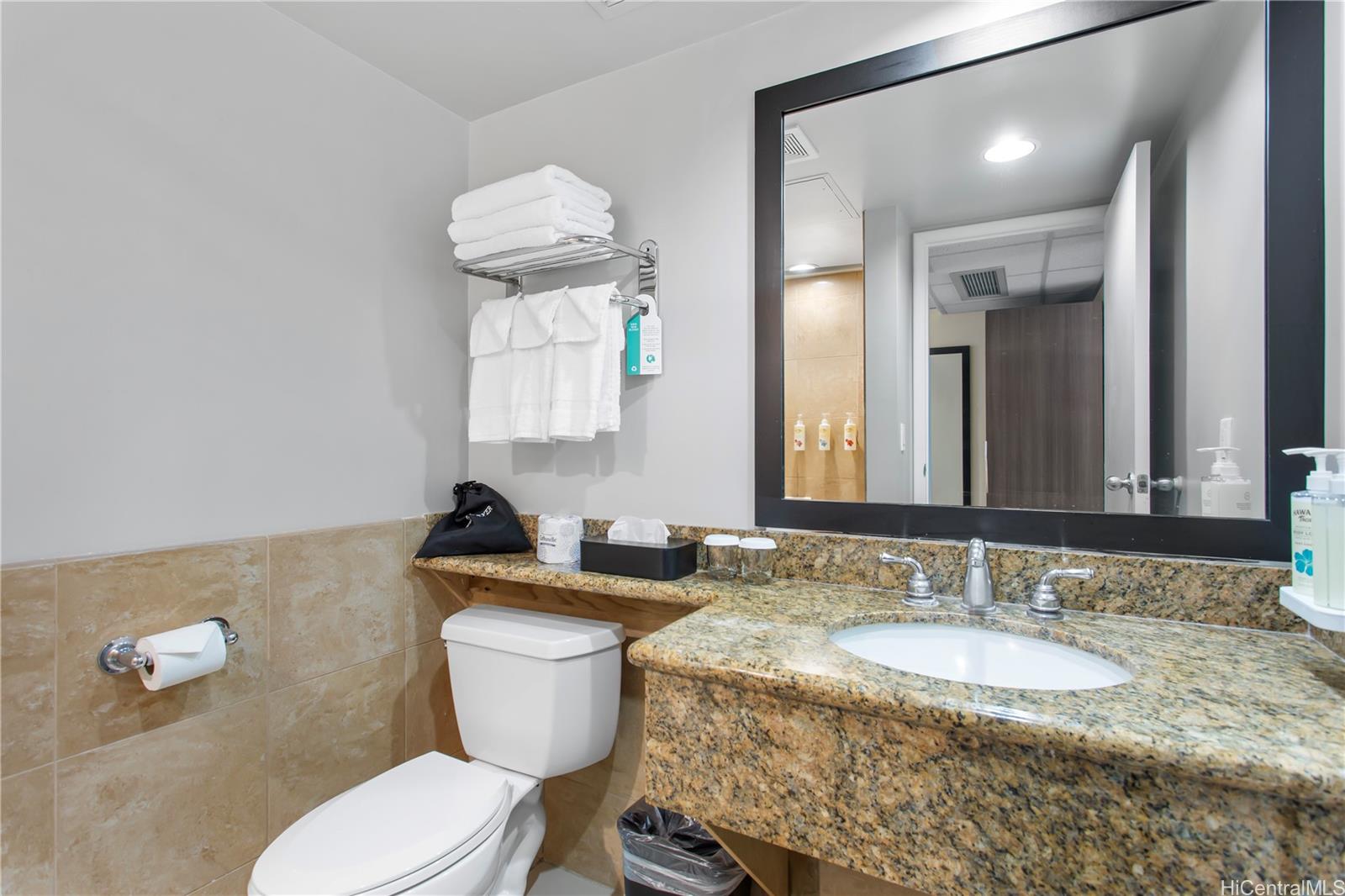 Palms At Waikiki condo # 209, Honolulu, Hawaii - photo 6 of 17