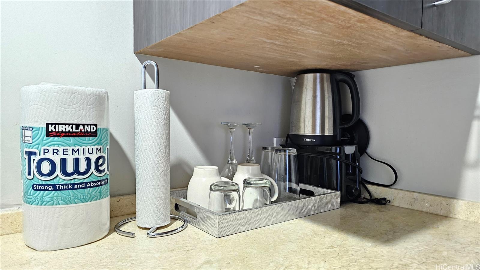 Palms at Waikiki condo # 222, Honolulu, Hawaii - photo 14 of 25