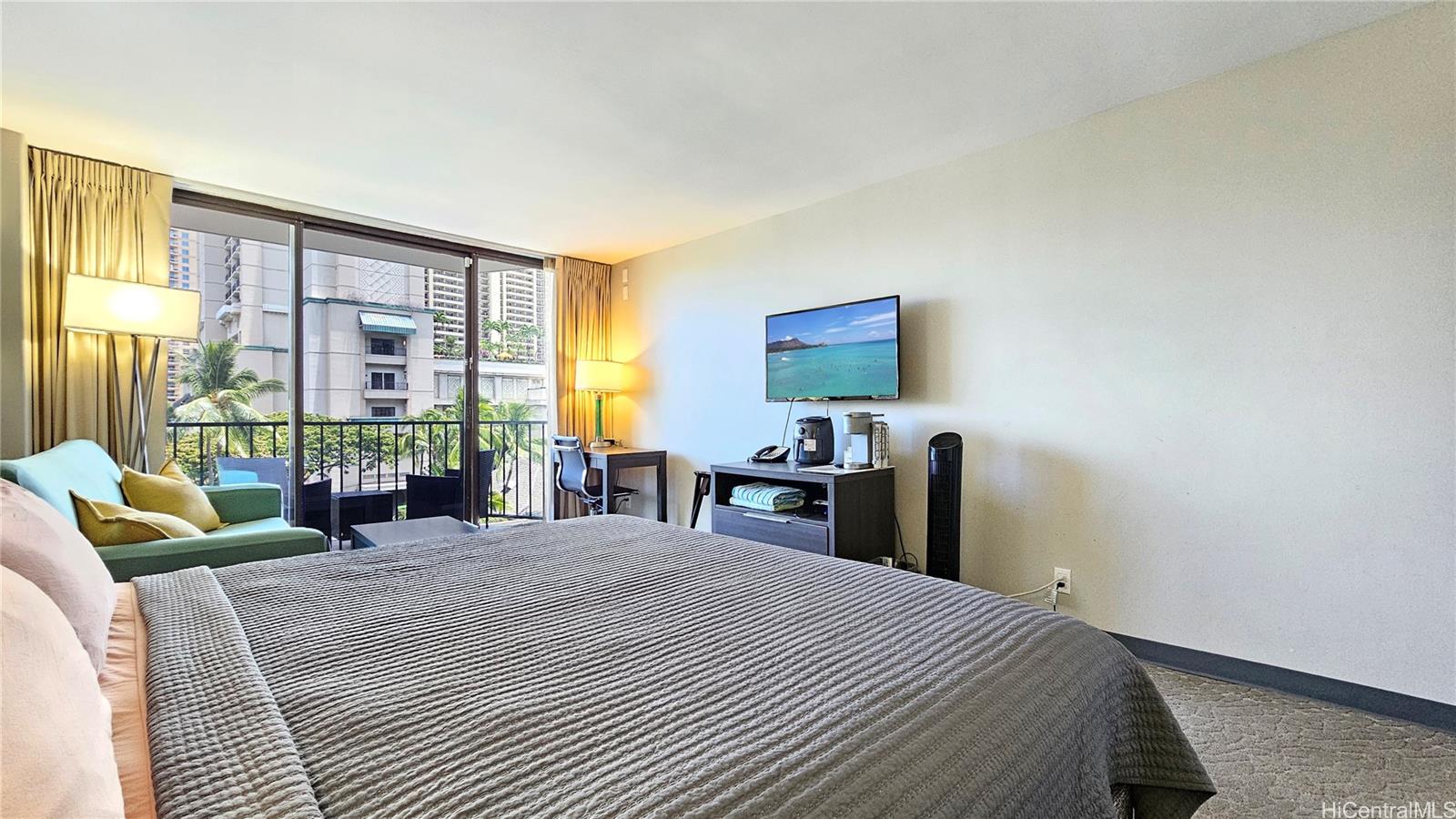 Palms at Waikiki condo # 222, Honolulu, Hawaii - photo 7 of 25